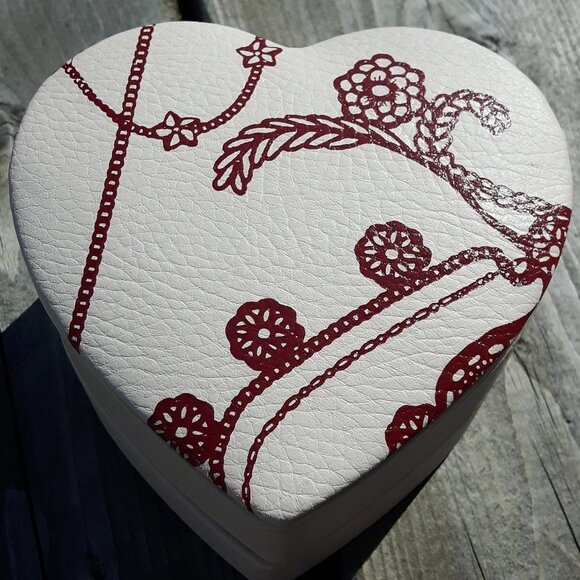 Pandora leather heart charm jewlery box - Picture 2 of 4